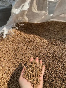 DŘEVĚNÉ PELETY BOROVICE A2 BIG - BAG 6 mm